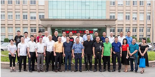 溫州市龍灣閥門行業(yè)協(xié)會開展企業(yè)安全文化建設(shè)交流活動 溫州市龍灣閥門行業(yè)協(xié)會開展企業(yè)安全文化建設(shè)交流活動