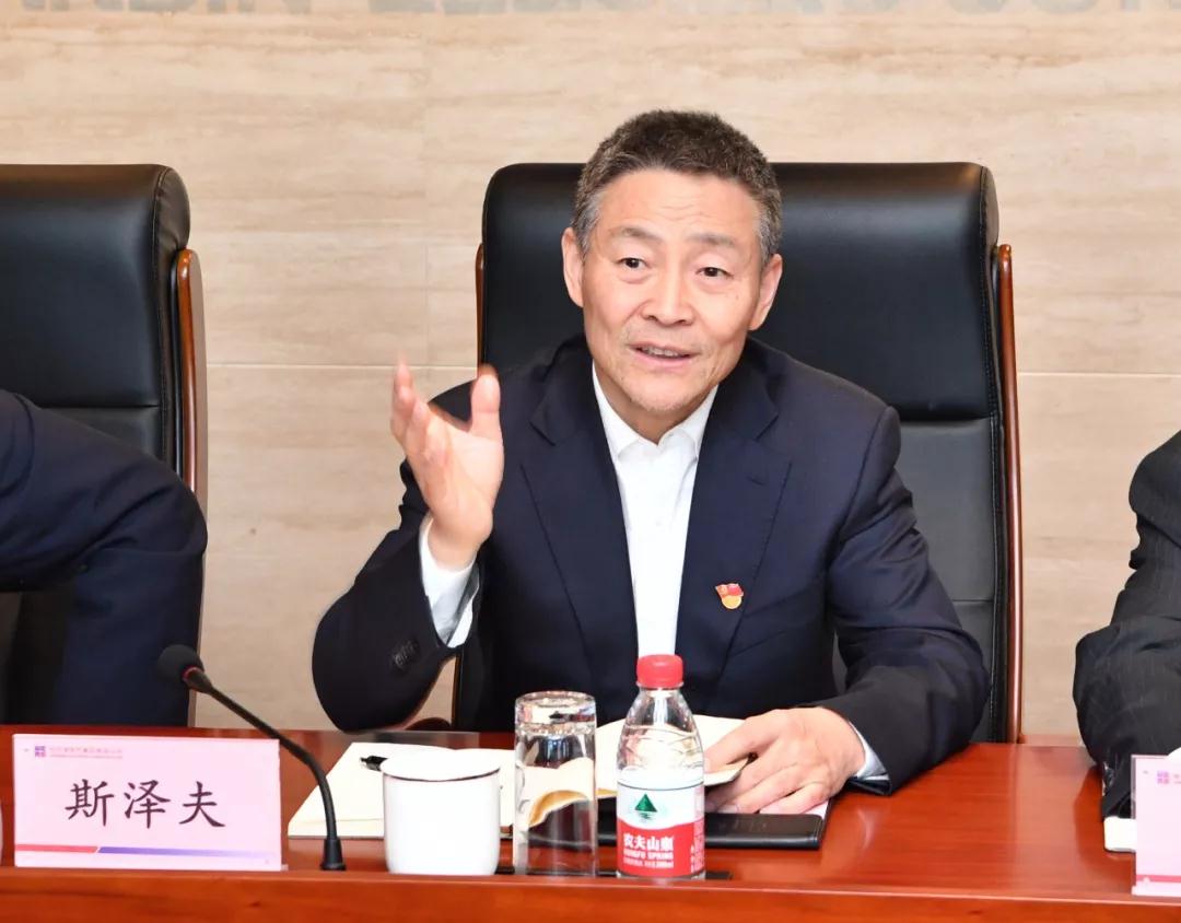 黑龍江省政府副省長沈瑩到哈電集團(tuán)調(diào)研 黑龍江省政府副省長沈瑩到哈電集團(tuán)調(diào)研