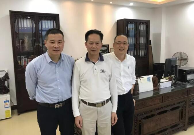 模協(xié)會(huì)長座談:加強(qiáng)行業(yè)內(nèi)部合作,進(jìn)一步推進(jìn)對(duì)外交流力度 模協(xié)會(huì)長座談:加強(qiáng)行業(yè)內(nèi)部合作,進(jìn)一步推進(jìn)對(duì)外交流力度