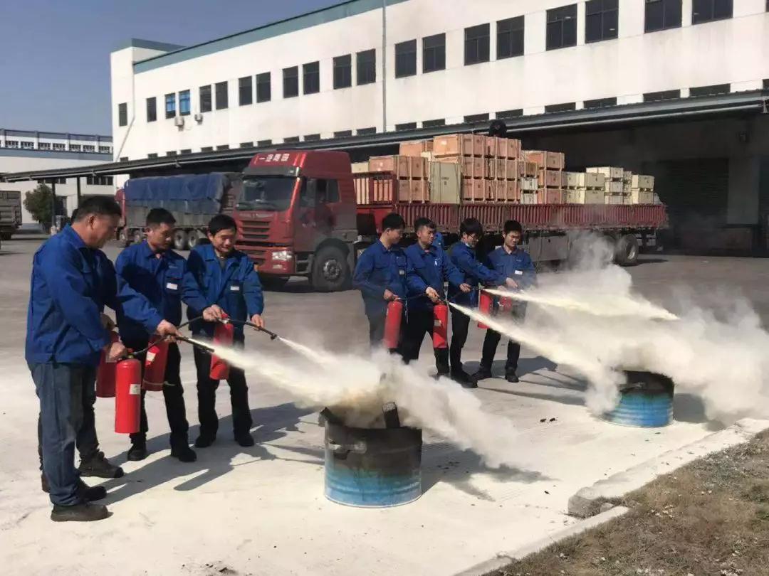 南方泵業(yè)五工廠實戰(zhàn)消防演練 南方泵業(yè)五工廠實戰(zhàn)消防演練