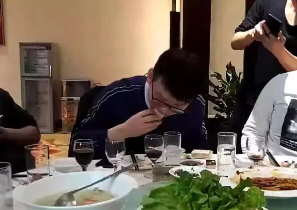 嗯~這個味道有點上頭。 嗯~這個味道有點上頭。
