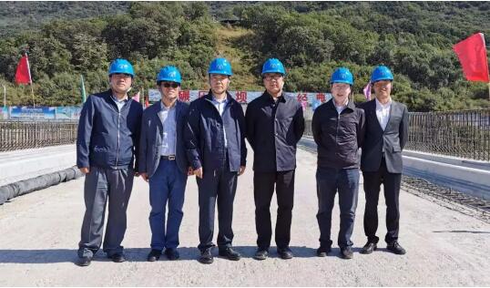 哈電電機(jī)為豐滿(mǎn)重建項(xiàng)目研制的首臺(tái)機(jī)組投產(chǎn)發(fā)電 哈電電機(jī)為豐滿(mǎn)重建項(xiàng)目研制的首臺(tái)機(jī)組投產(chǎn)發(fā)電