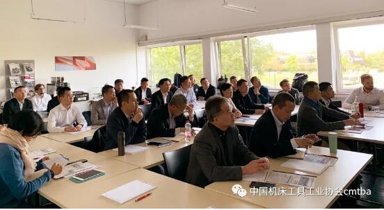 中國機床工具工業(yè)協(xié)會參觀團走進德國Darmstadt大學(xué) 學(xué)習(xí)精益生產(chǎn) 中國機床工具工業(yè)協(xié)會參觀團走進德國Darmstadt大學(xué) 學(xué)習(xí)精益生產(chǎn)