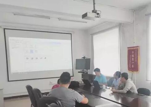 齊二機(jī)床設(shè)計(jì)院舉行西門子系統(tǒng)培訓(xùn)講座 齊二機(jī)床設(shè)計(jì)院舉行西門子系統(tǒng)培訓(xùn)講座