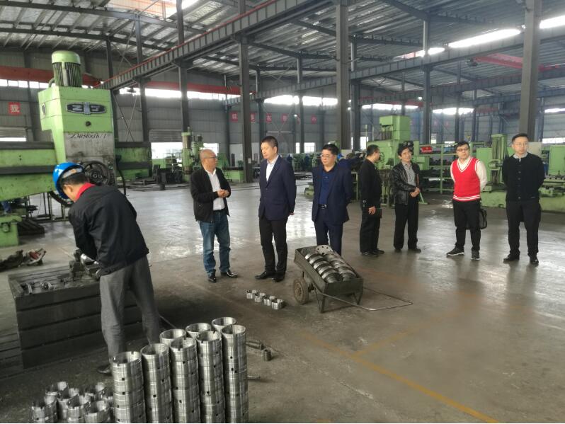 達(dá)州市科技局局長淳偉波一行來新達(dá)泵閥調(diào)研 達(dá)州市科技局局長淳偉波一行來新達(dá)泵閥調(diào)研