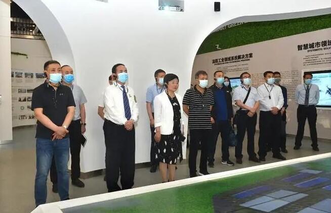 鄠邑區(qū)委副書記、區(qū)長裴靖瑜一行深入陜鼓考察調(diào)研 鄠邑區(qū)委副書記、區(qū)長裴靖瑜一行深入陜鼓考察調(diào)研