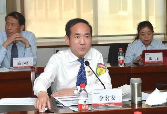 鄠邑區(qū)委副書記、區(qū)長裴靖瑜一行深入陜鼓考察調(diào)研 鄠邑區(qū)委副書記、區(qū)長裴靖瑜一行深入陜鼓考察調(diào)研