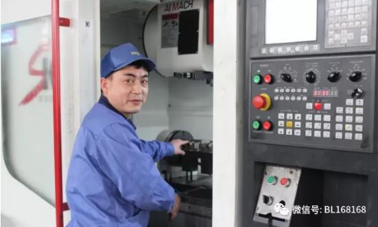 常州東風(fēng)軸承有限公司勞動模范——黃建平 常州東風(fēng)軸承有限公司勞動模范——黃建平