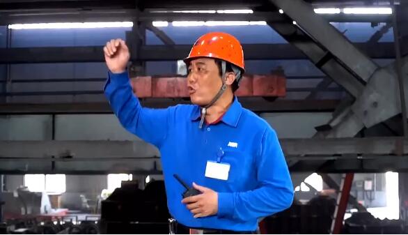 重達(dá)140T!濟(jì)二機(jī)床又一超大型本臺(tái)鑄件成功澆注! 重達(dá)140T!濟(jì)二機(jī)床又一超大型本臺(tái)鑄件成功澆注!