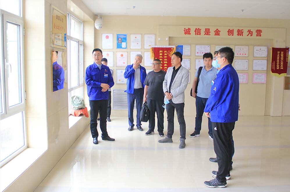赤道油脂印度尼西亞有限公司客商來(lái)蘭高閥門公司考察 赤道油脂印度尼西亞有限公司客商來(lái)蘭高閥門公司考察