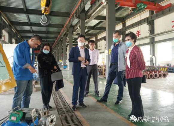 自治區(qū)工商聯(lián)副主席孫清蒞臨呼閥科技調(diào)研指導 自治區(qū)工商聯(lián)副主席孫清蒞臨呼閥科技調(diào)研指導