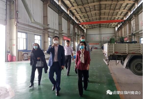 自治區(qū)工商聯(lián)副主席孫清蒞臨呼閥科技調(diào)研指導 自治區(qū)工商聯(lián)副主席孫清蒞臨呼閥科技調(diào)研指導