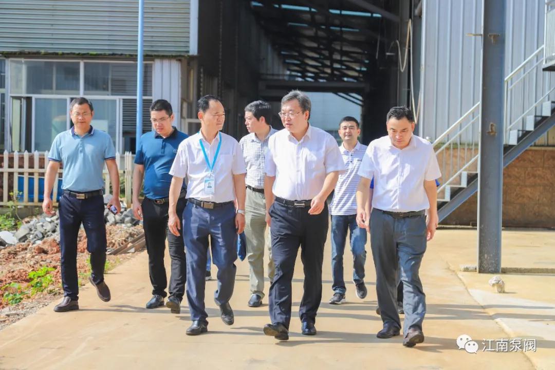 宣城市副市長寧偉一行走訪安徽江南泵閥集團(tuán)調(diào)研技改項(xiàng)目 宣城市副市長寧偉一行走訪安徽江南泵閥集團(tuán)調(diào)研技改項(xiàng)目