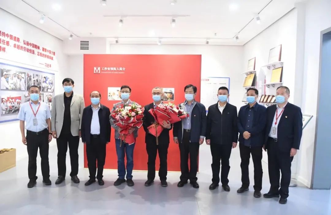 運城市總工會一行走訪慰問永濟電機公司勞模代表 運城市總工會一行走訪慰問永濟電機公司勞模代表