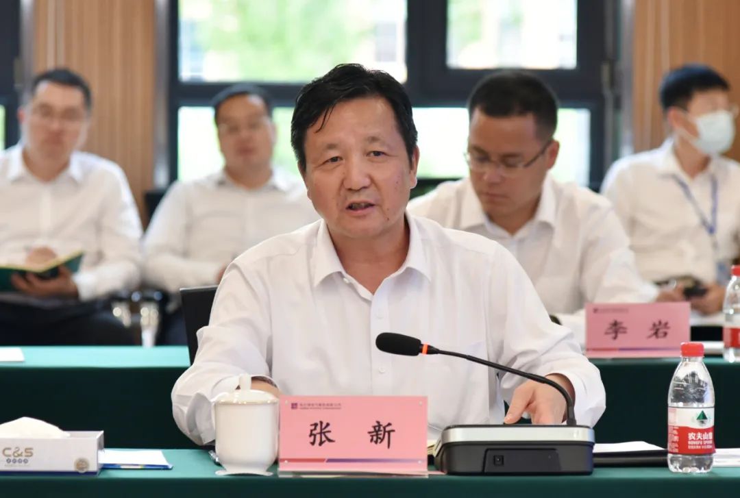哈電集團(tuán)與特變電工簽署戰(zhàn)略合作協(xié)議 哈電集團(tuán)與特變電工簽署戰(zhàn)略合作協(xié)議