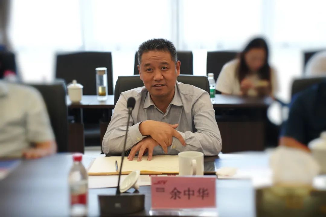 雙方領(lǐng)導(dǎo)合影留念 雙方領(lǐng)導(dǎo)合影留念