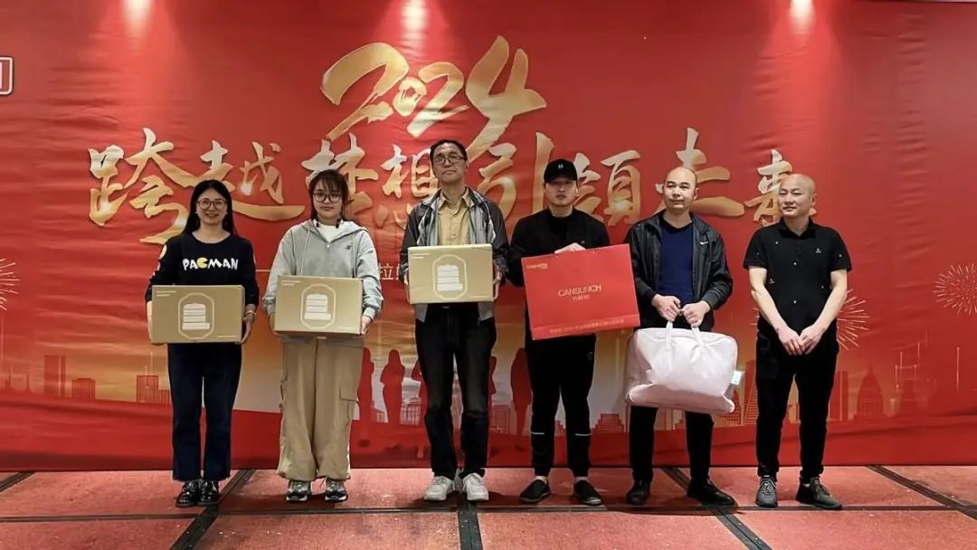 跨越夢(mèng)想,引領(lǐng)未來(lái)—?dú)W拉姆閥門舉行總結(jié)表彰大會(huì) 跨越夢(mèng)想,引領(lǐng)未來(lái)—?dú)W拉姆閥門舉行總結(jié)表彰大會(huì)