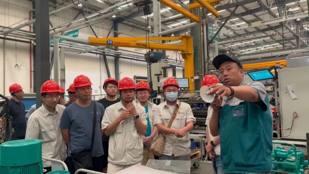 共繪供熱新篇章 北京建筑大學(xué)供熱管理專業(yè)定制研修班蒞臨威樂中國 共繪供熱新篇章 北京建筑大學(xué)供熱管理專業(yè)定制研修班蒞臨威樂中國