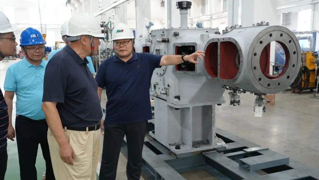豐電金凱威320MPa超高壓隔膜壓縮機(jī)通過(guò)鑒定 豐電金凱威320MPa超高壓隔膜壓縮機(jī)通過(guò)鑒定