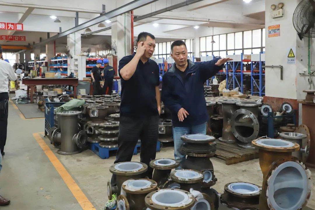 中船重工代表團(tuán)赴聯(lián)科閥門參觀考察 中船重工代表團(tuán)赴聯(lián)科閥門參觀考察