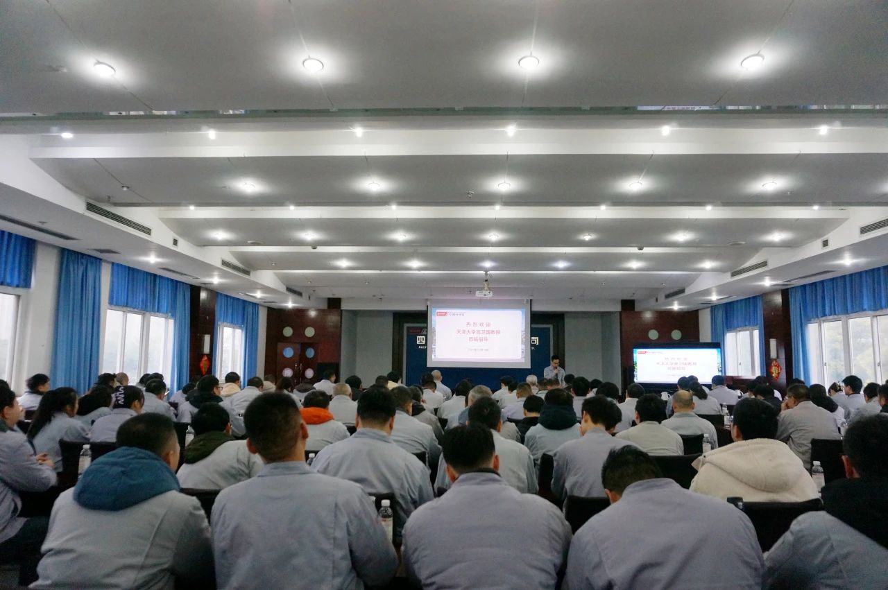 普什寧江機床公司開展技術專題培訓 普什寧江機床公司開展技術專題培訓