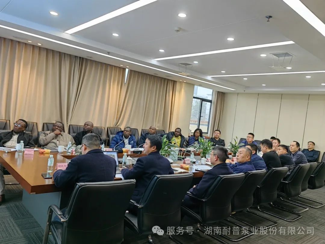 津巴布韋水利部考察耐普泵業(yè) 津巴布韋水利部考察耐普泵業(yè)