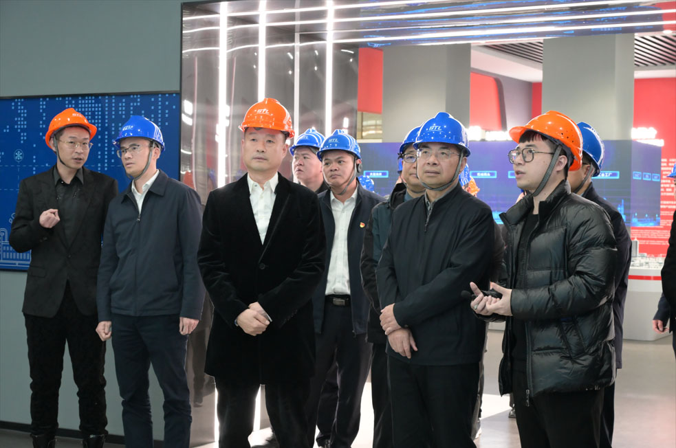 浙江省發(fā)改委領(lǐng)導(dǎo)調(diào)研伯特利公司 點贊智能制造與數(shù)字化轉(zhuǎn)型成果 浙江省發(fā)改委領(lǐng)導(dǎo)調(diào)研伯特利公司 點贊智能制造與數(shù)字化轉(zhuǎn)型成果