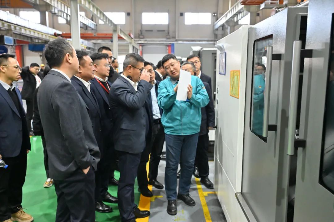 南航機務(wù)“雁陣護航”管理層干部培訓班到通用技術(shù)大連機床參觀研學 南航機務(wù)“雁陣護航”管理層干部培訓班到通用技術(shù)大連機床參觀研學