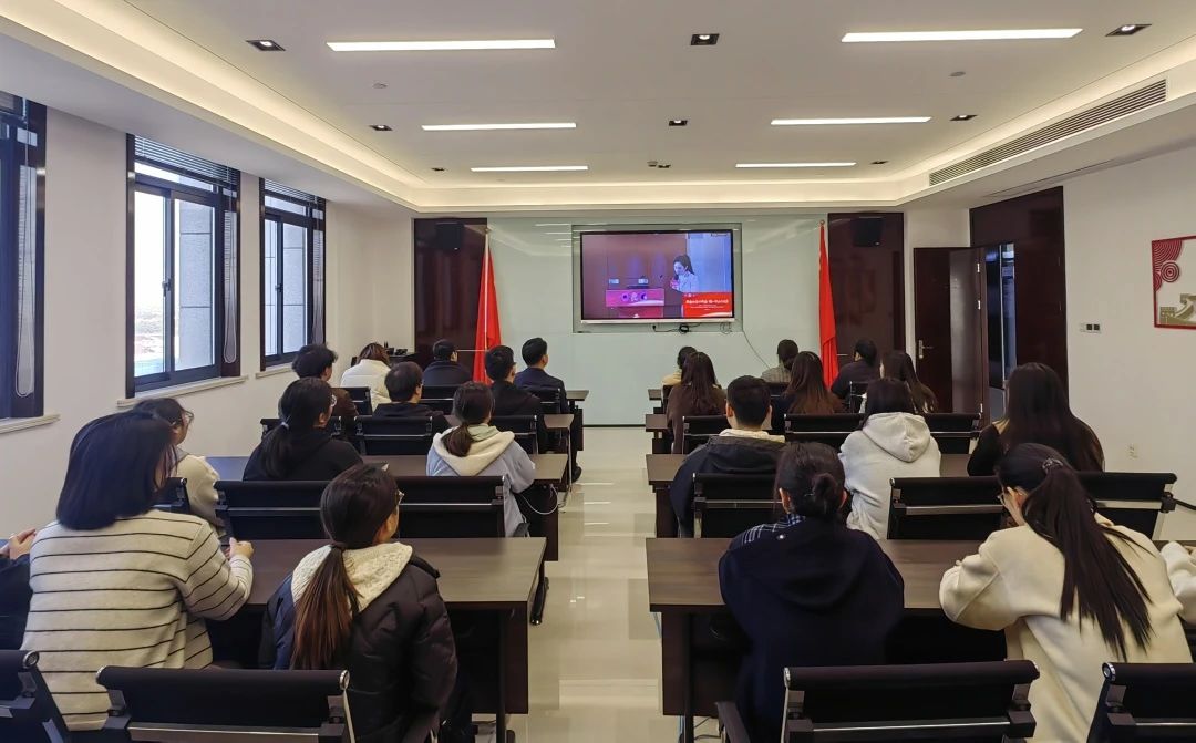 江蘇神通閥門公司組織黨員干部收看“兩會歸來話兩會,凝心聚力謀發(fā)展”宣講活動 江蘇神通閥門公司組織黨員干部收看“兩會歸來話兩會,凝心聚力謀發(fā)展”宣講活動