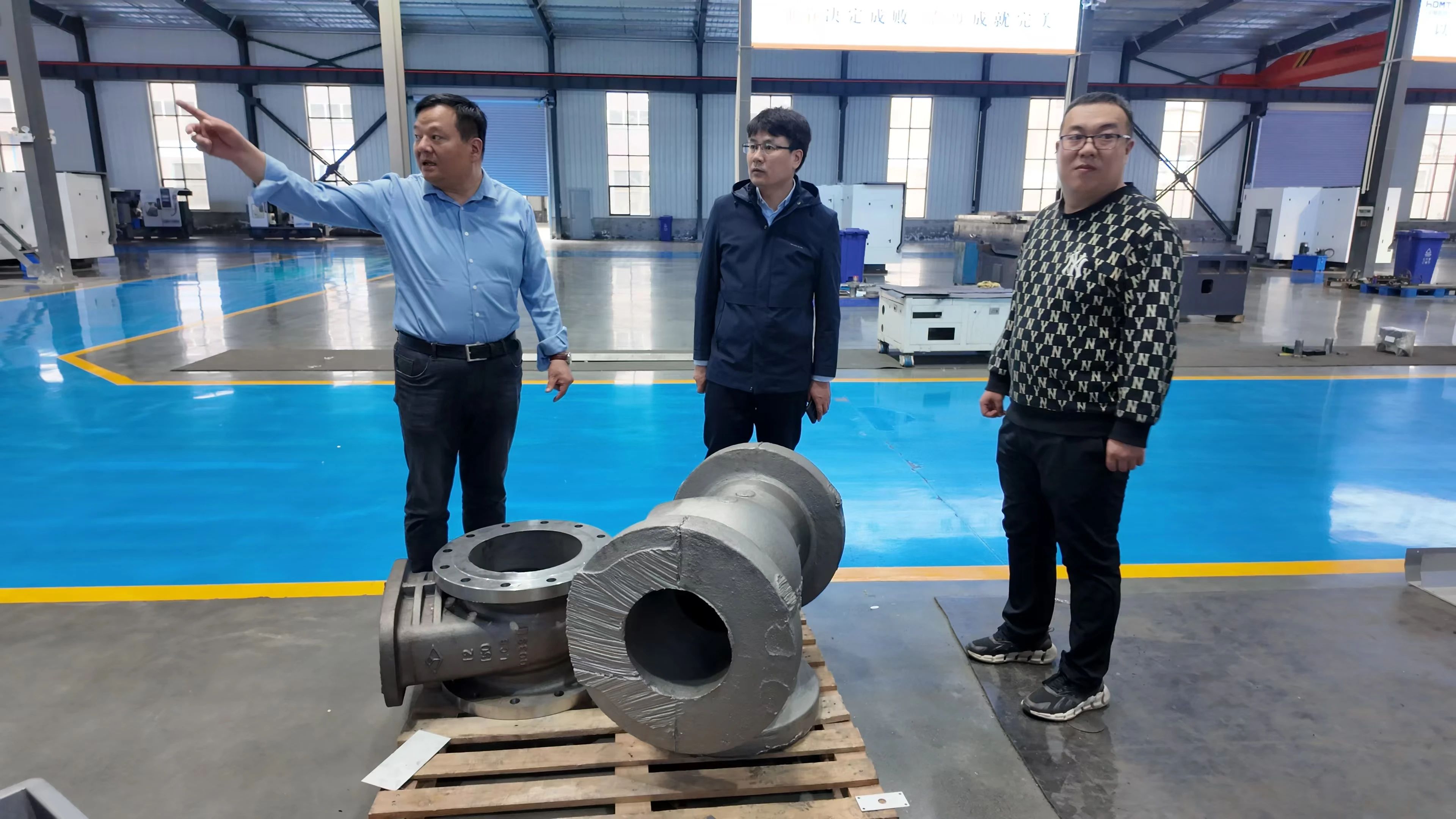 中國通用技術集團沈陽機床王海波來華電數(shù)控參觀指導 中國通用技術集團沈陽機床王海波來華電數(shù)控參觀指導