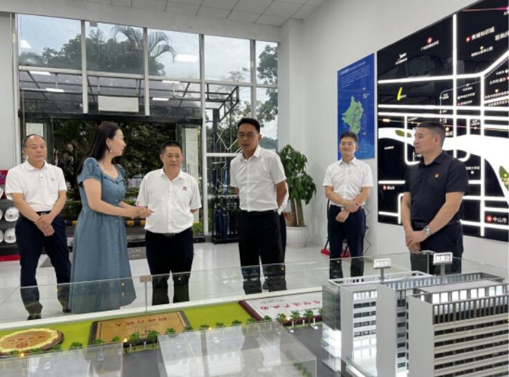 廣州市委兩新工委、市非公經(jīng)濟組織黨委領(lǐng)導(dǎo)蒞臨昕恒泵業(yè)調(diào)研指導(dǎo) 廣州市委兩新工委、市非公經(jīng)濟組織黨委領(lǐng)導(dǎo)蒞臨昕恒泵業(yè)調(diào)研指導(dǎo)