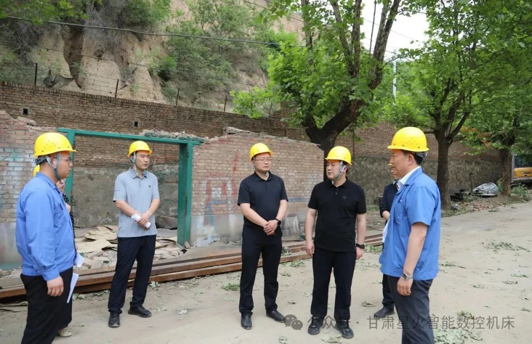 麥積區(qū)委書記趙虎生來星火機床公司督查包抓重點項目建設進展 麥積區(qū)委書記趙虎生來星火機床公司督查包抓重點項目建設進展